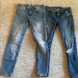 2 pairs Zara skinny jeans with rips
